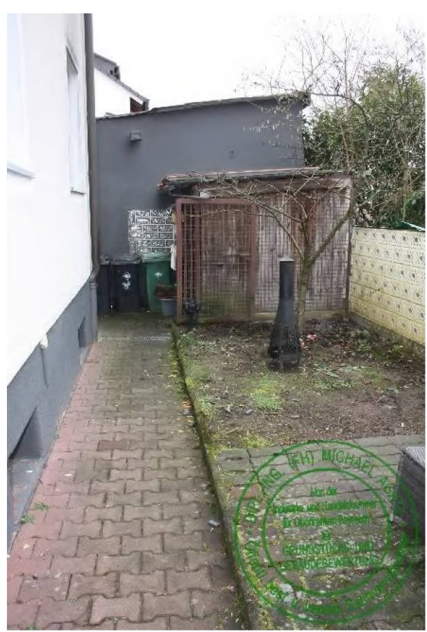 Wohnhaus und Nebengebäude in Am Gründelbach  10, 91201 Forchheim - Bild 4