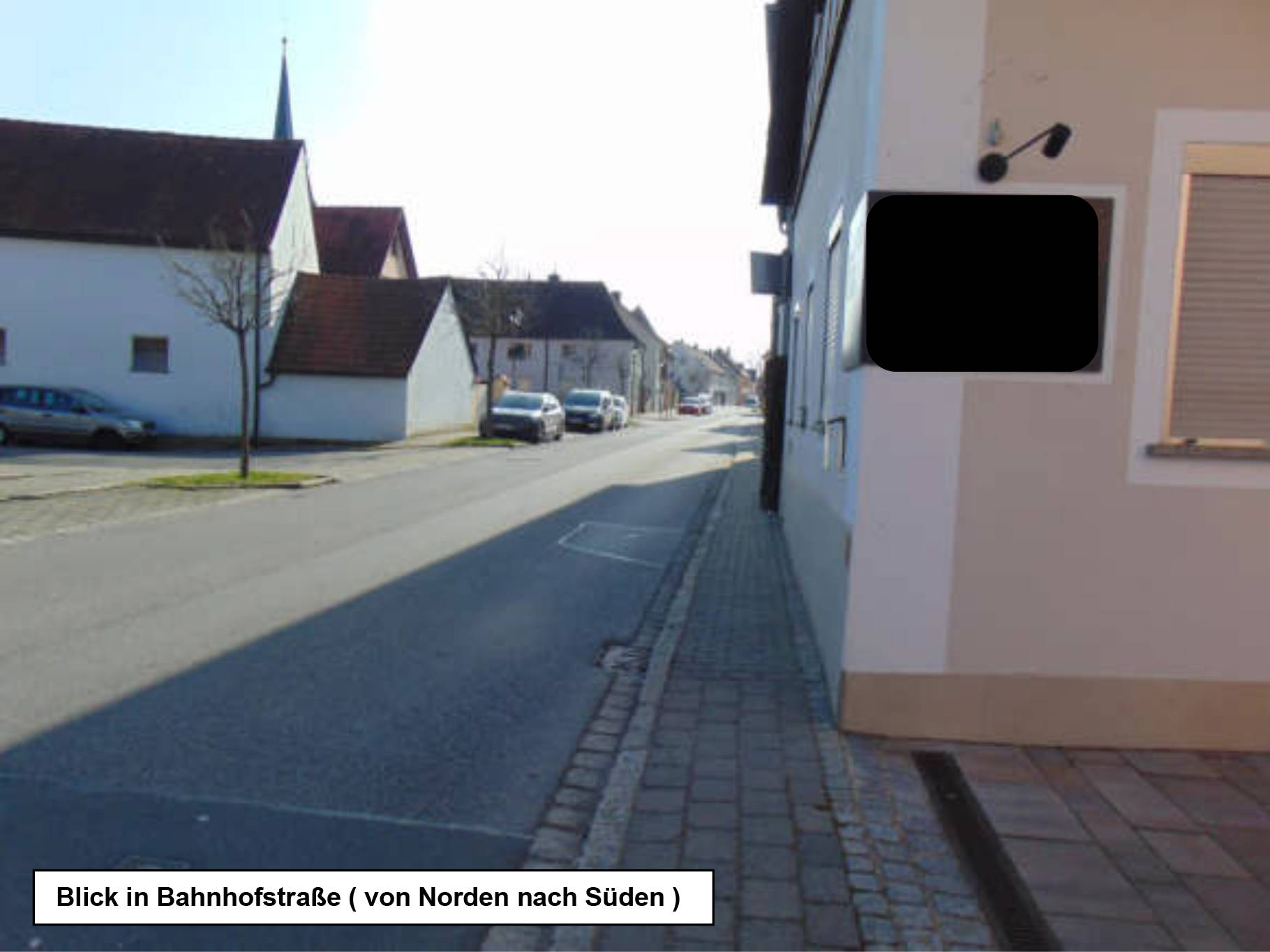 Wohnhaus-Altbau mit Garage u. Nebengebäude; Wohnhaus-Neubau mit Doppelgarage in Bahnhofstraße 15, 15 b, 96117 Memmelsdorf