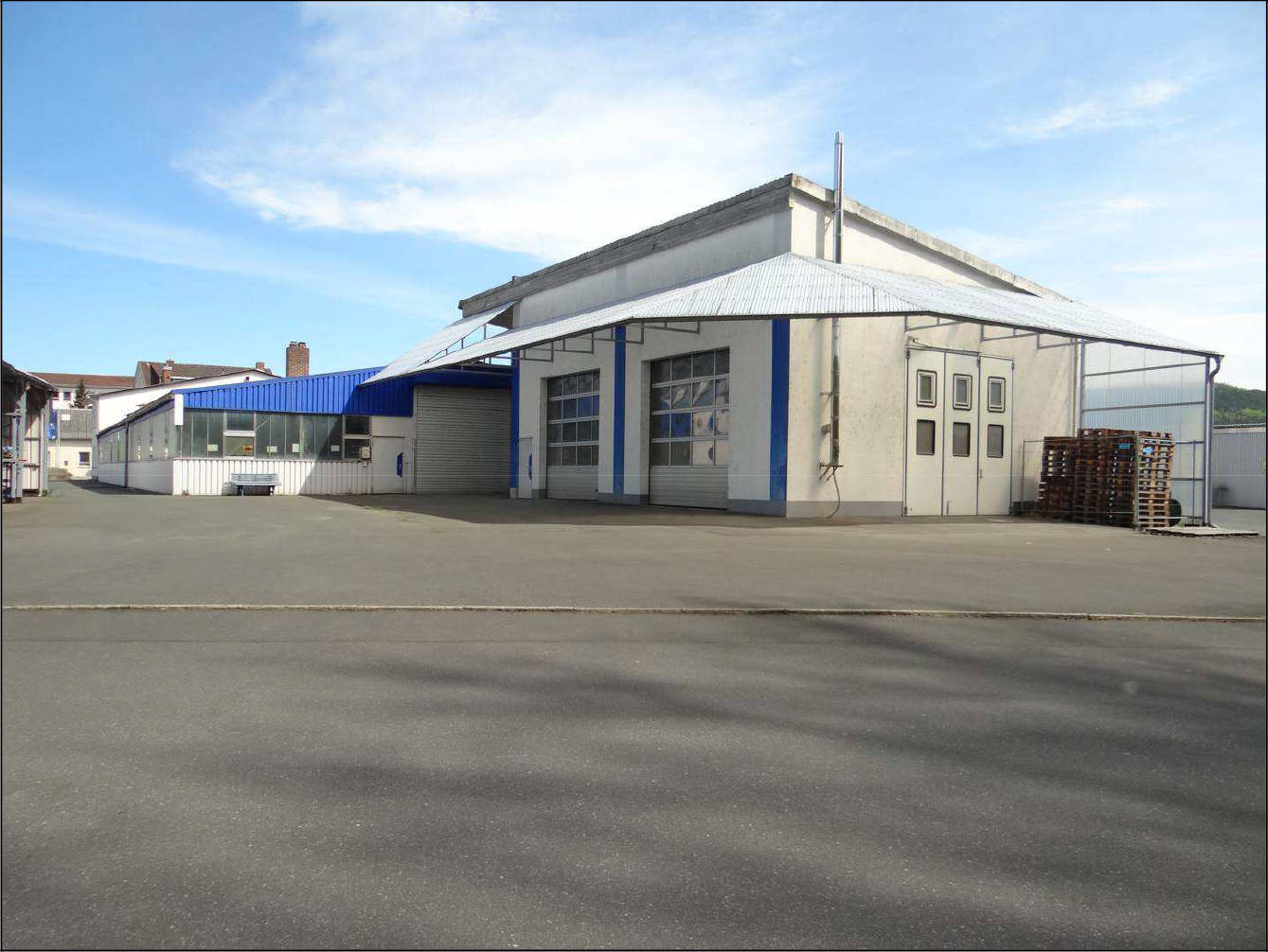 Gewerbegrundstück (Bürogebäude, Werkhalle, Lagerhalle, Freifläche) in Industriestraße 16, 96317 Kronach - Bild 2