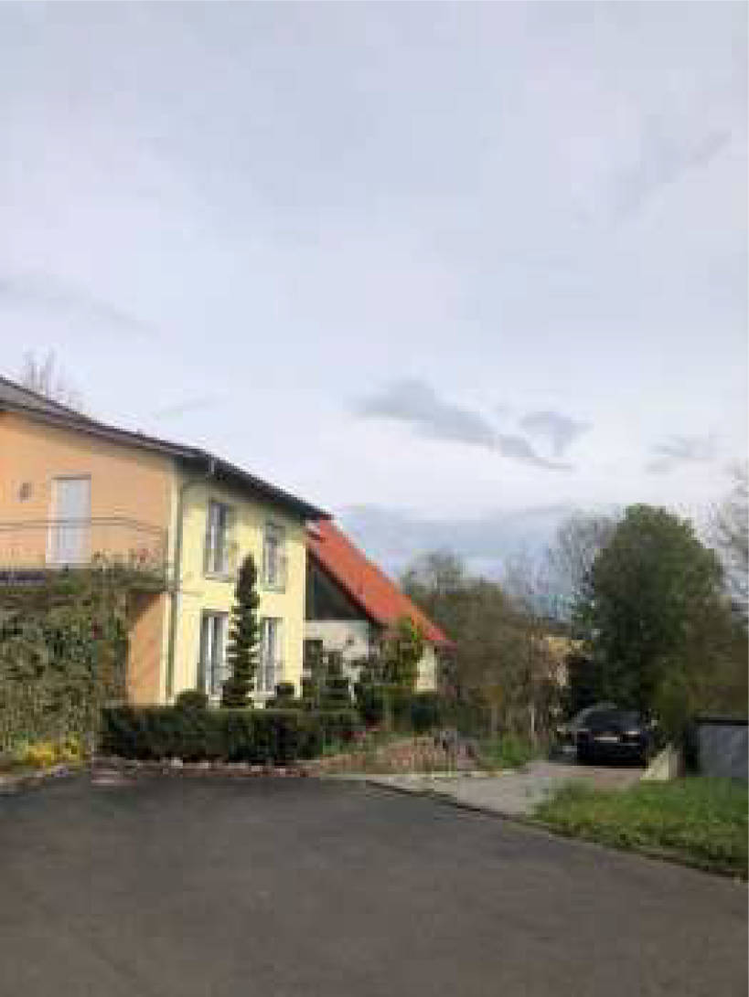 Zweifamilienhaus in Äußere Sulzfelder Straße 38, 97318 Kitzingen