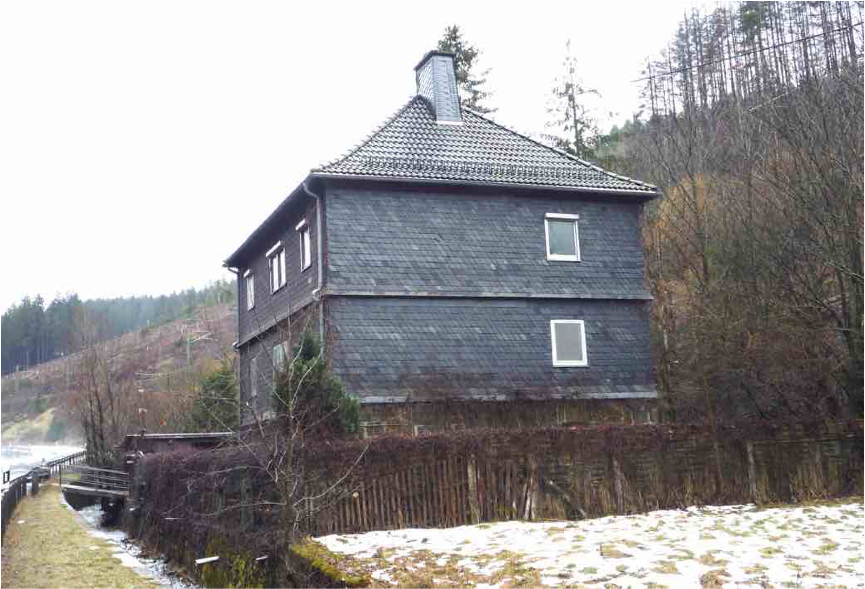 Zweifamilienhaus, siehe Beschreibung in Kronacher Straße  43, 96337 Ludwigsstadt - Bild 2
