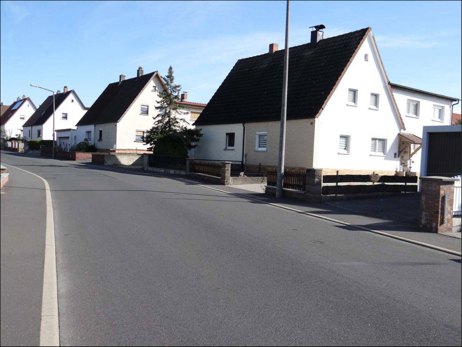 siehe Beschreibung in Walter-Flex-Straße 24, 96465 Neustadt bei Coburg