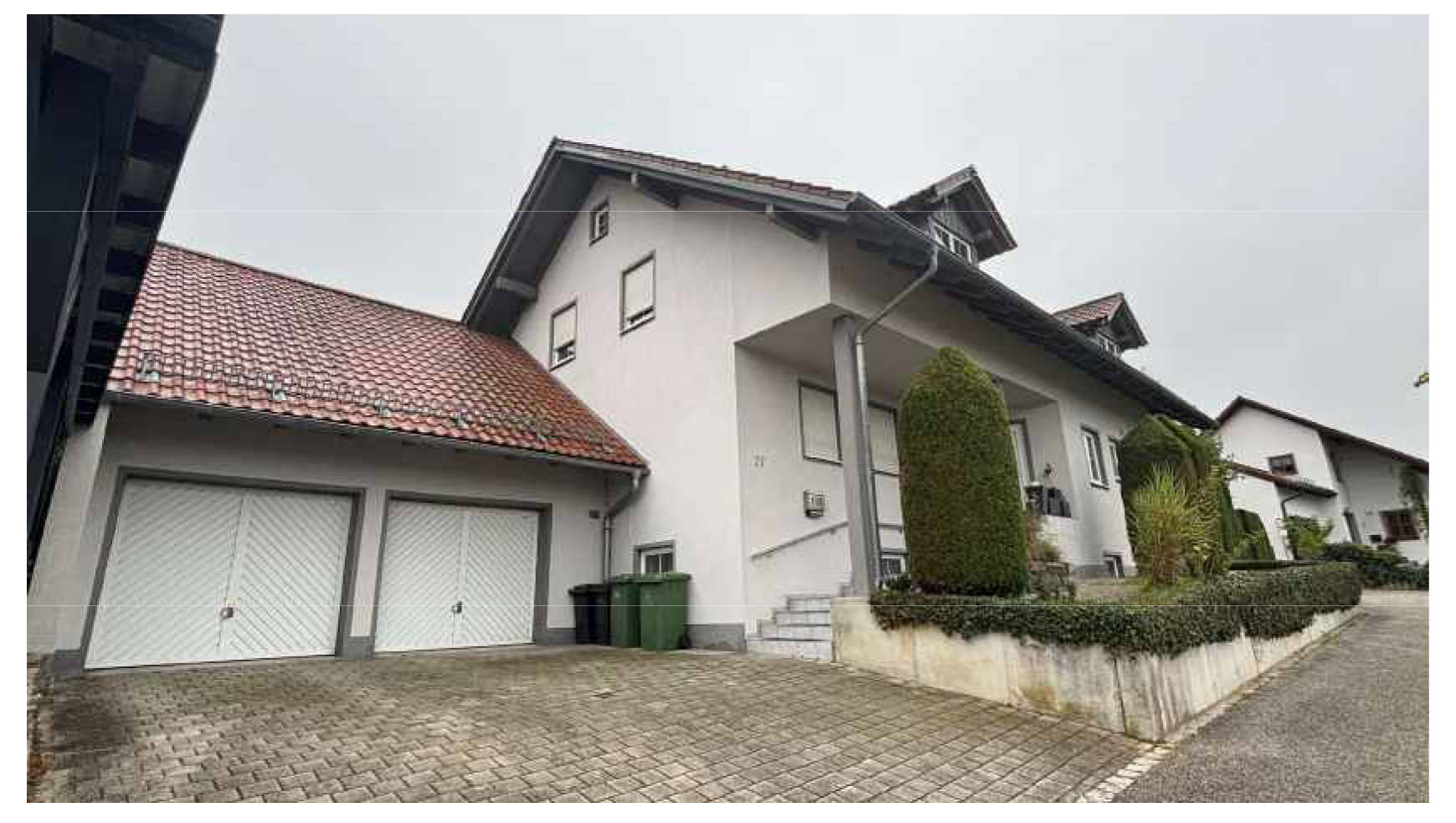 Zweifamilienhaus, Garage in Further Weg 27, 84056 Rottenburg an der Laaber - Bild 2