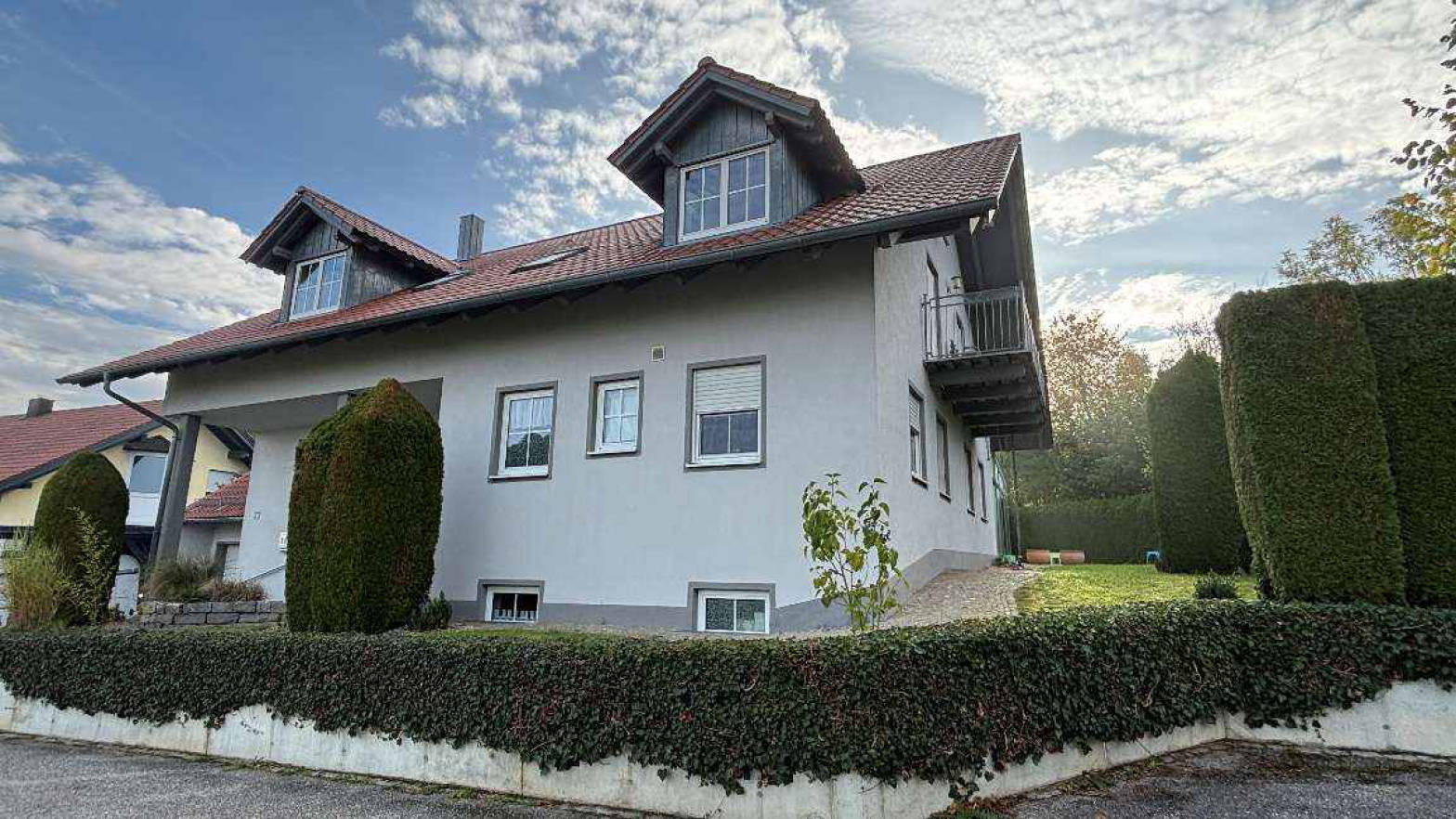 Zweifamilienhaus, Garage in Further Weg 27, 84056 Rottenburg an der Laaber - Bild 3