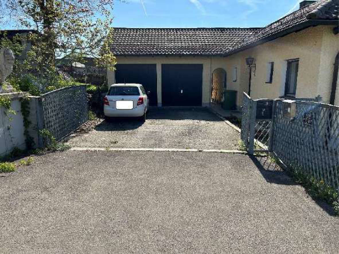 Einfamilienhaus in Brunnackerweg 21, 93128 Regenstauf, Steinsberg - Bild 2
