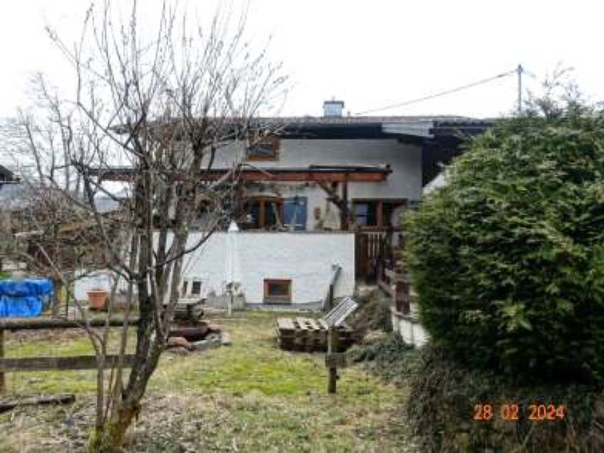 Zweifamilienhaus mit Garage in Schneibsteinweg  12 a, 83483 Bischofswiesen - Bild 3