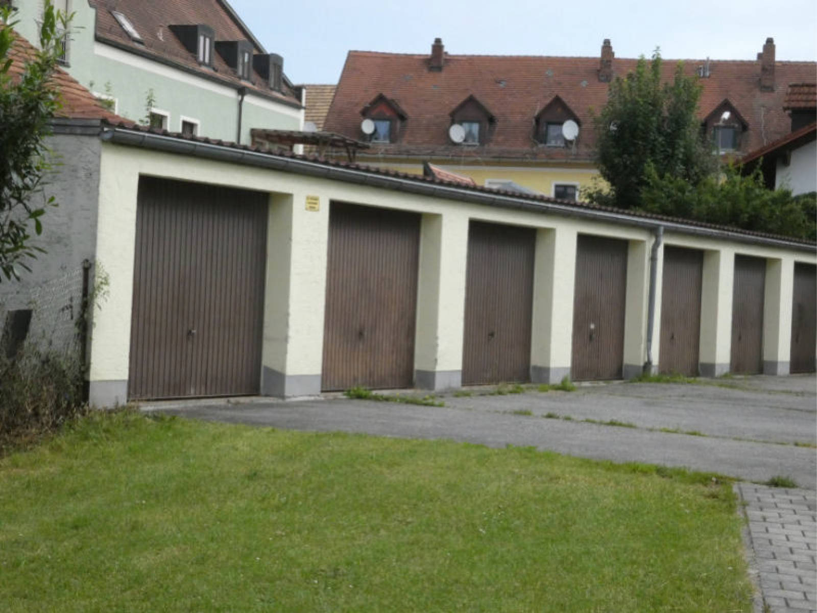 Wohnung mit Keller, Garage in Carl-Clos-Straße 2, 6, 8, 93437 Furth im Wald - Bild 2