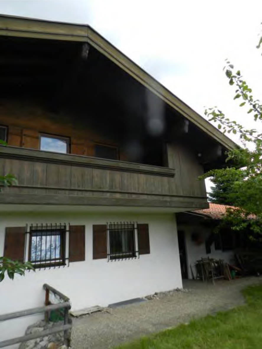 Wohnhaus mit Garage in Ludwig-Thoma-Weg 18, 83224 Grassau - Bild 3