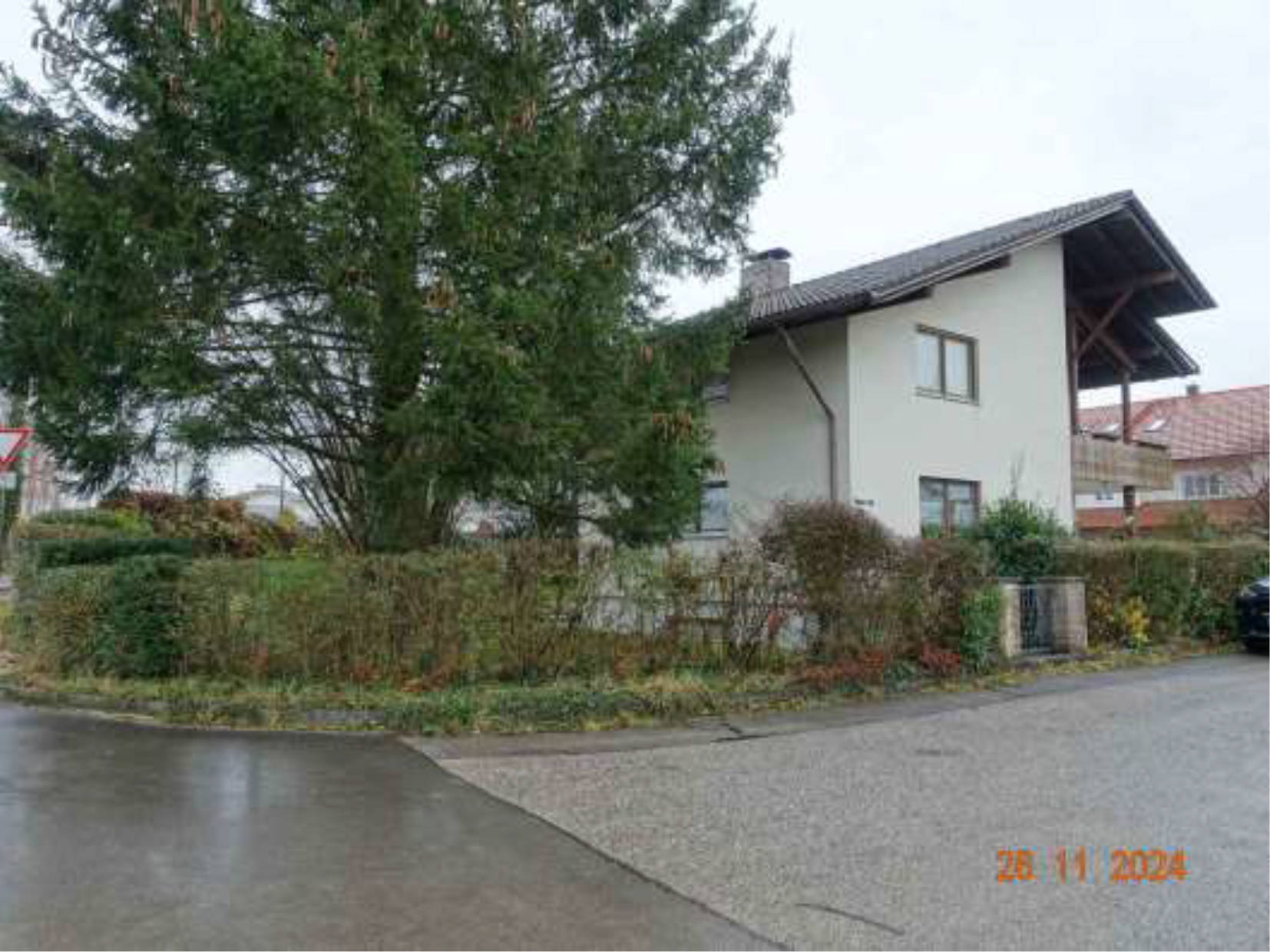 Einfamilienwohnhaus mit Garage in Angerweg 20, 83308 Trostberrg, Heiligkreuz