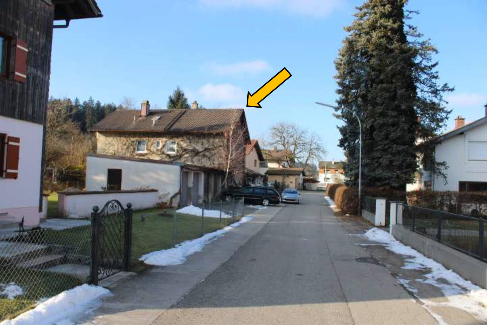 Dreifamilienhaus mit zwei Doppelgaragen in Irlbergstraße 9, 83278 Traunstein - Bild 4
