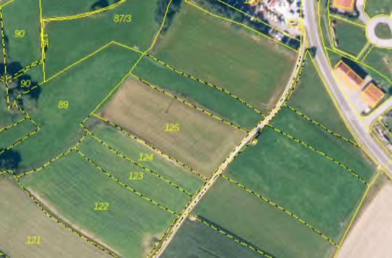 bayern 0004 K 0060/2023 Im Point Flst. 90, Weidenfelder Flst. 125, Bügeläcker Flst. 203, 00000 Traidersdorf 10