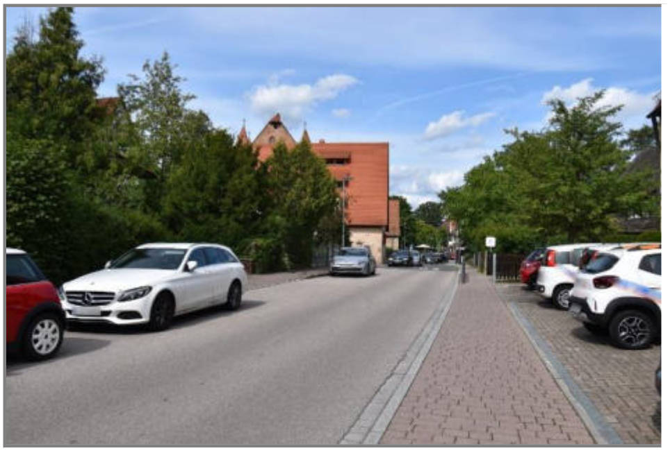 Einfamilienhaus, Eigentumswohnung (3 bis 4 Zimmer), Einfamilienhaus, Eigentumswohnung (3 bis 4 Zimmer), Garage, Sonstiges in Pfinzingstraße 22, 22a, 90537 Feucht - Bild 2