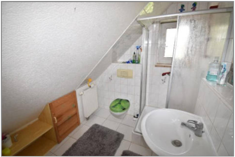 bayern 0009 K 0072/2023 Pfinzingstraße 22, 22a, 90537 Feucht 11