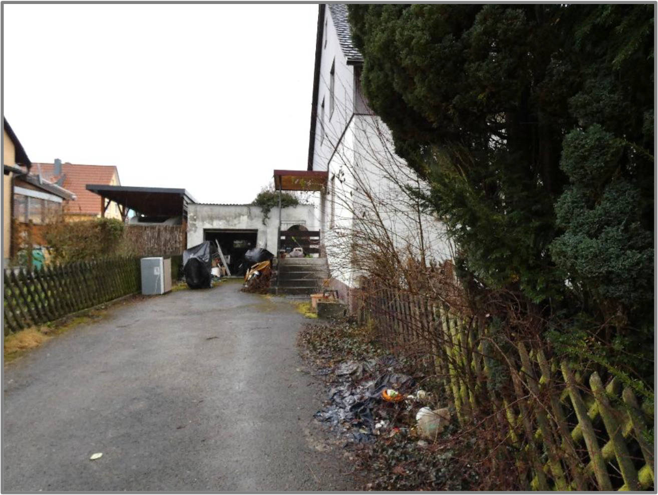 Zweifamilienhaus, Garage in Brombühlweg 5, 92353 Postbauer-Heng - Bild 2