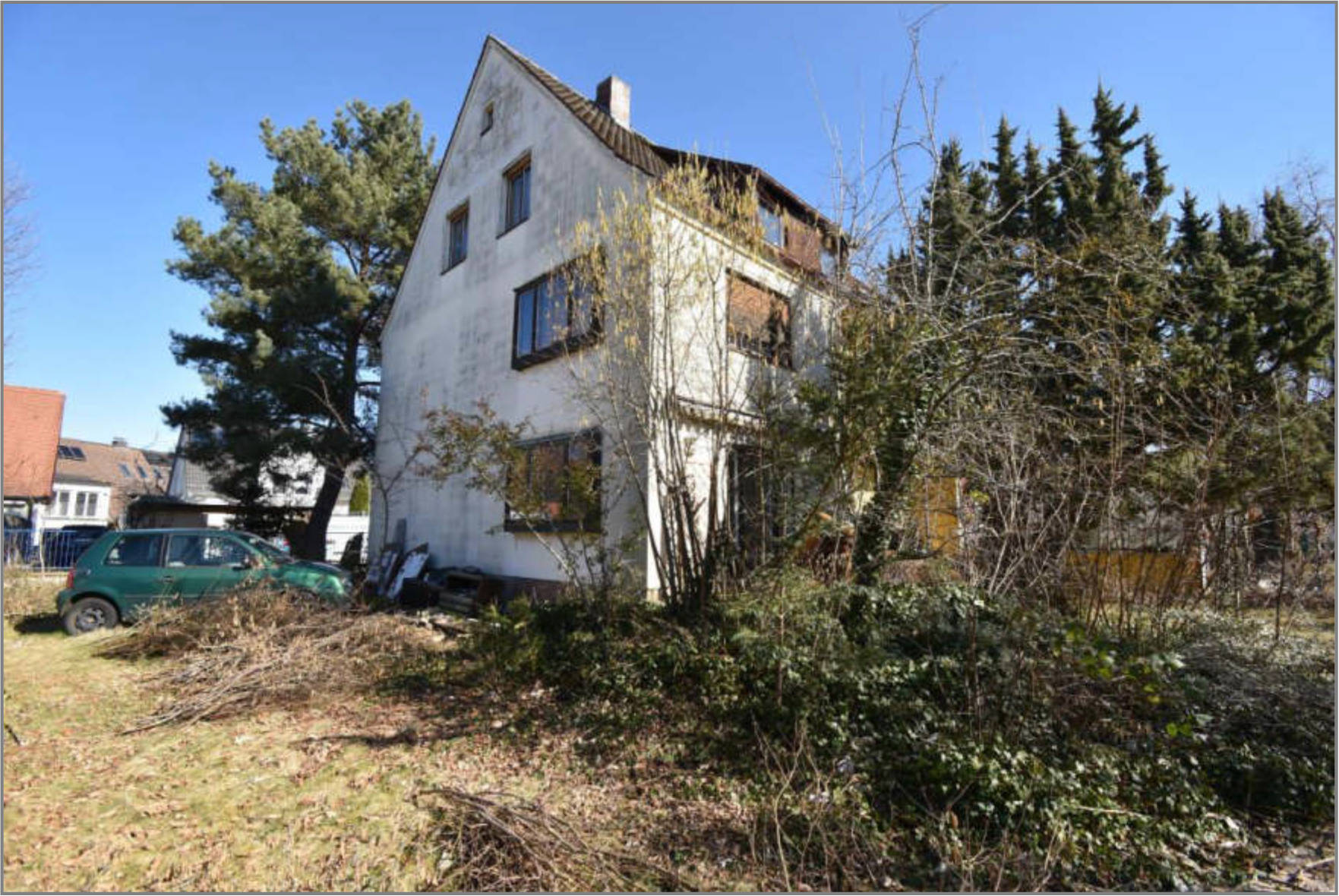Reihenhaus, Mehrfamilienhaus, Garage in Schalkhaußerstraße 82, 90453 Nürnberg, Reichelsdorf