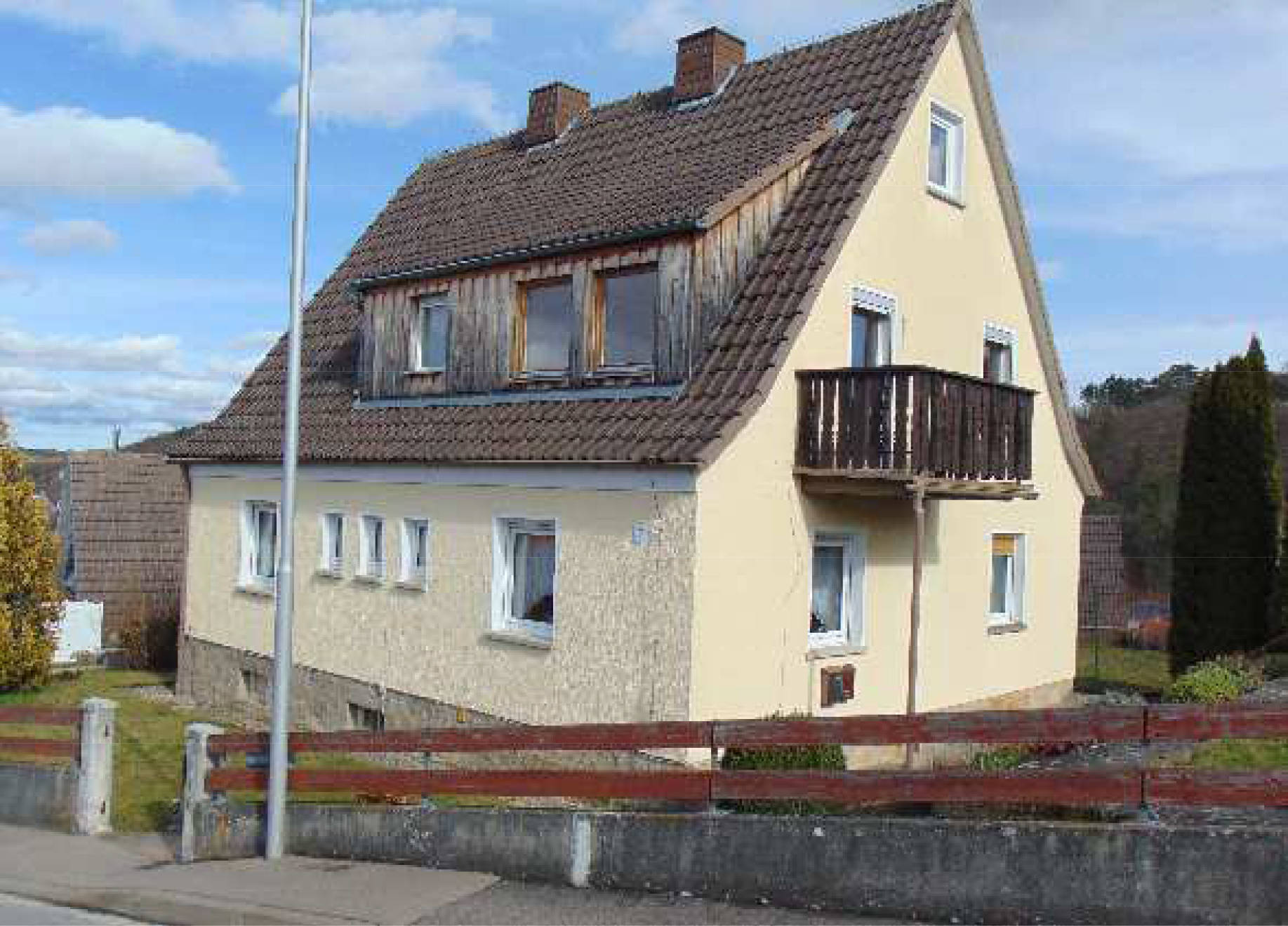 Zweifamilienhaus, Sonstiges in Grasberg 7, 97616 Bad Neustadt - Bild 2
