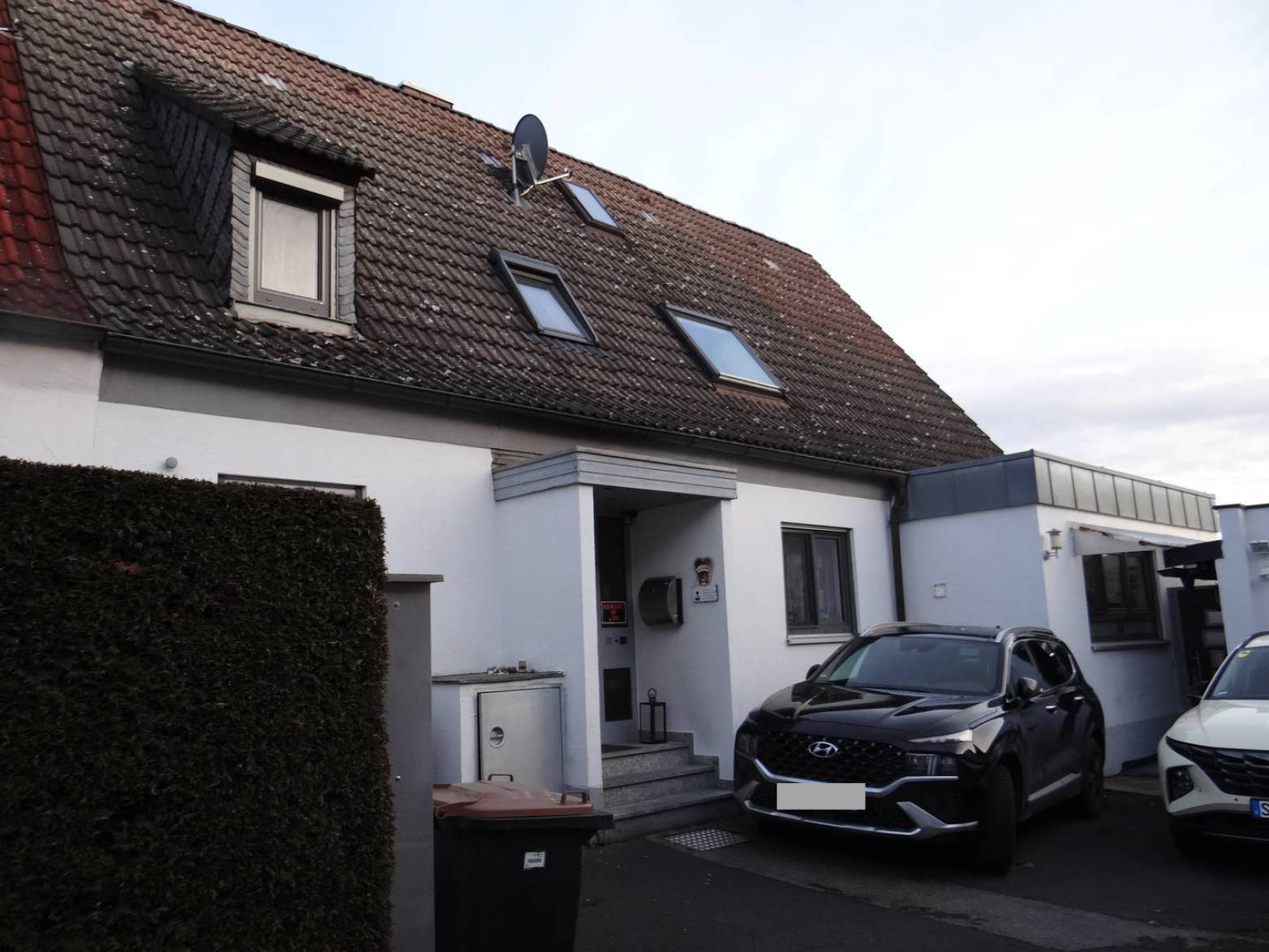 Zweifamilienhaus, Garage, Sonstiges in Schillerstraße 10, 97464 Niederwerrn