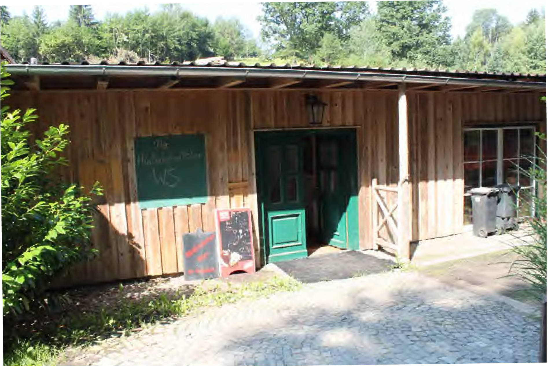 Aufgelassene Gaststätte mit Wohnung im Untergeschoss in Doblmühle 1a, 94575 Windorf - Bild 4