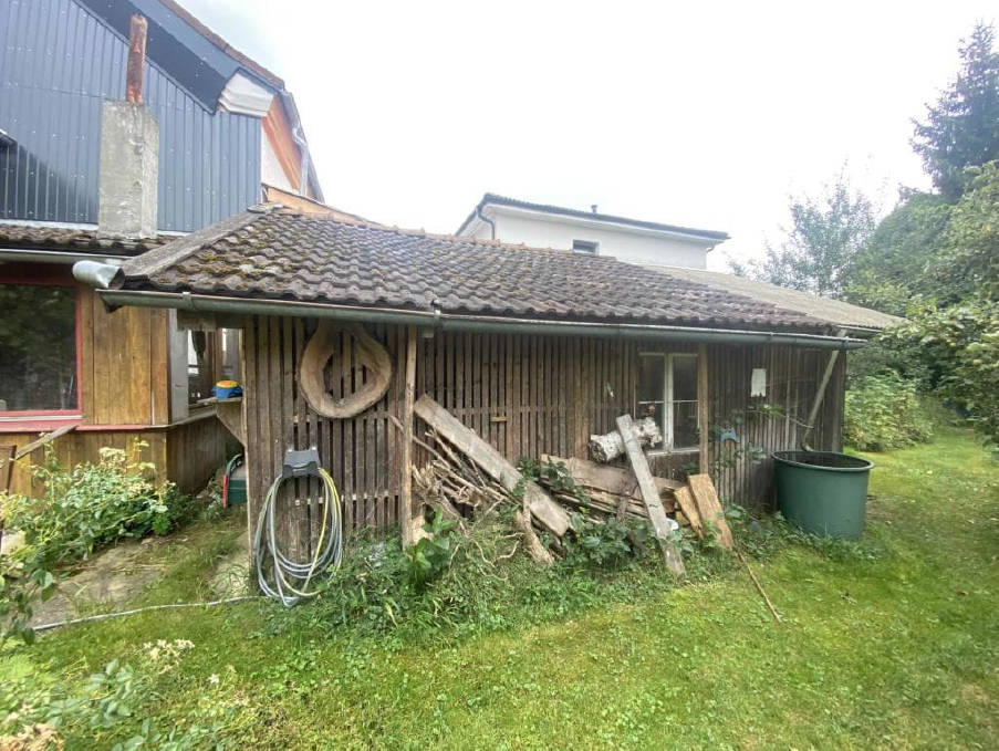 Zweifamilienhaus samt Nebengebäuden in Deggendorfer Straße 10, 94544 Hofkirchen - Bild 3
