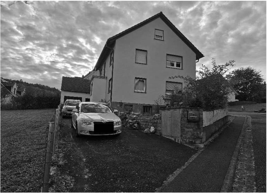 Zweifamilienhaus, Garage in Zu den Honigäckern 7, 63808 Haibach, Grünmorsbach - Bild 5