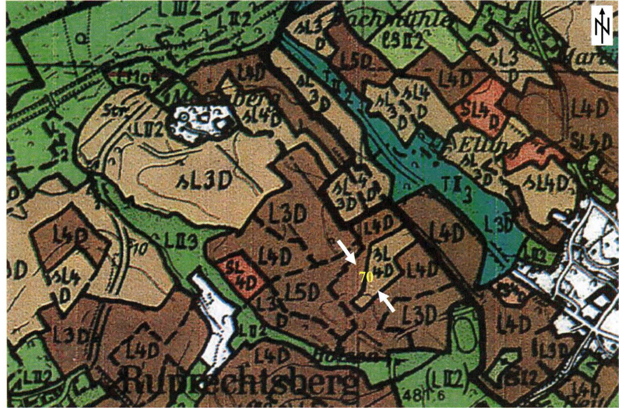bayern 1 K 110/23 Nähe Fußball- / Sportplatz Eberspoint, 84149 Velden (Vils) 11