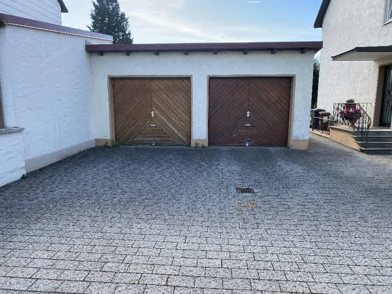 bayern 1 K 28-23 Sachsenstraße 9, 87700 Memmingen 11