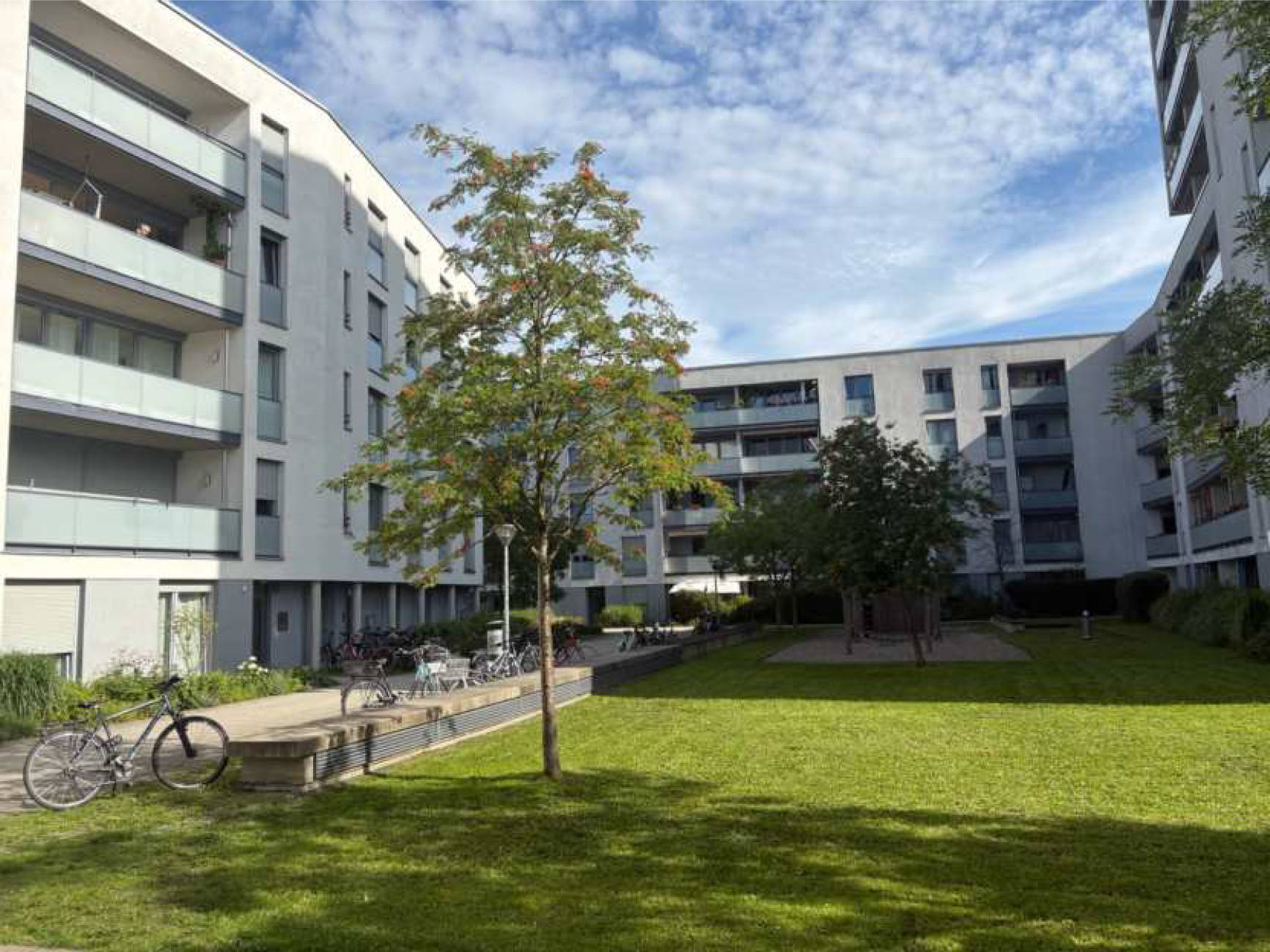 Eigentumswohnung (3 bis 4 Zimmer), sonstiges Teileigentum (z.B. Keller, Hobbyraum), Kfz-Stellplatz (Tiefgarage) in Eisnergutbogen 49, 80639 München - Bild 2