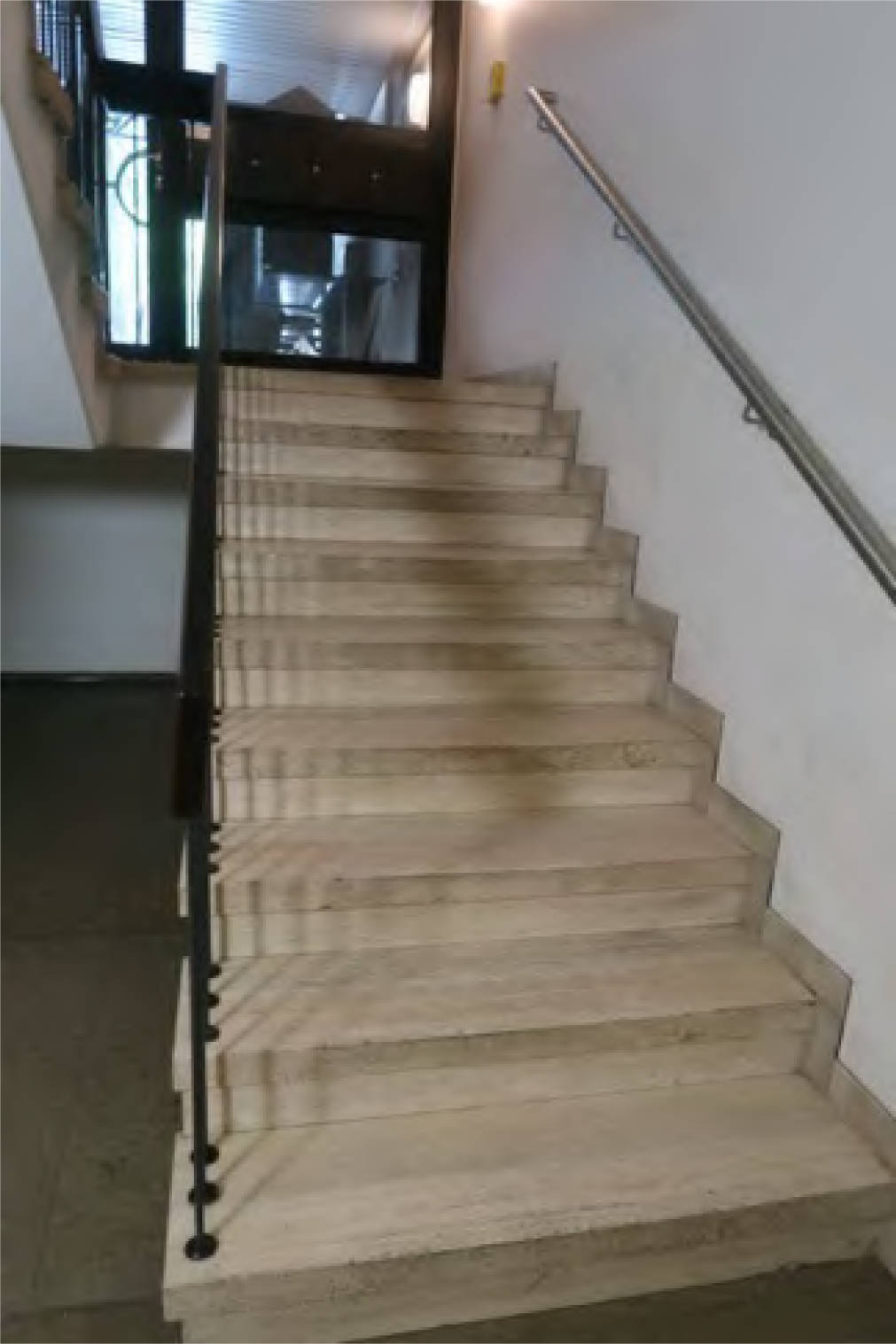 bayern 1514 K 0315/2024 Alfred-Neumann-Anger 10, 81737 München 9