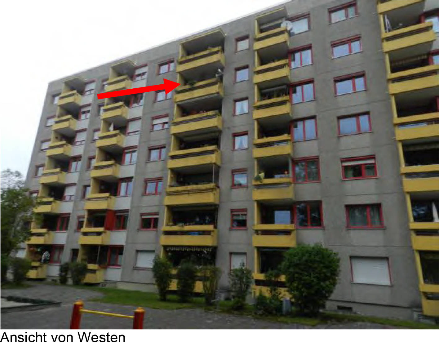 Eigentumswohnung (3 bis 4 Zimmer) in Luitpoldstraße 8, 82110 Germering