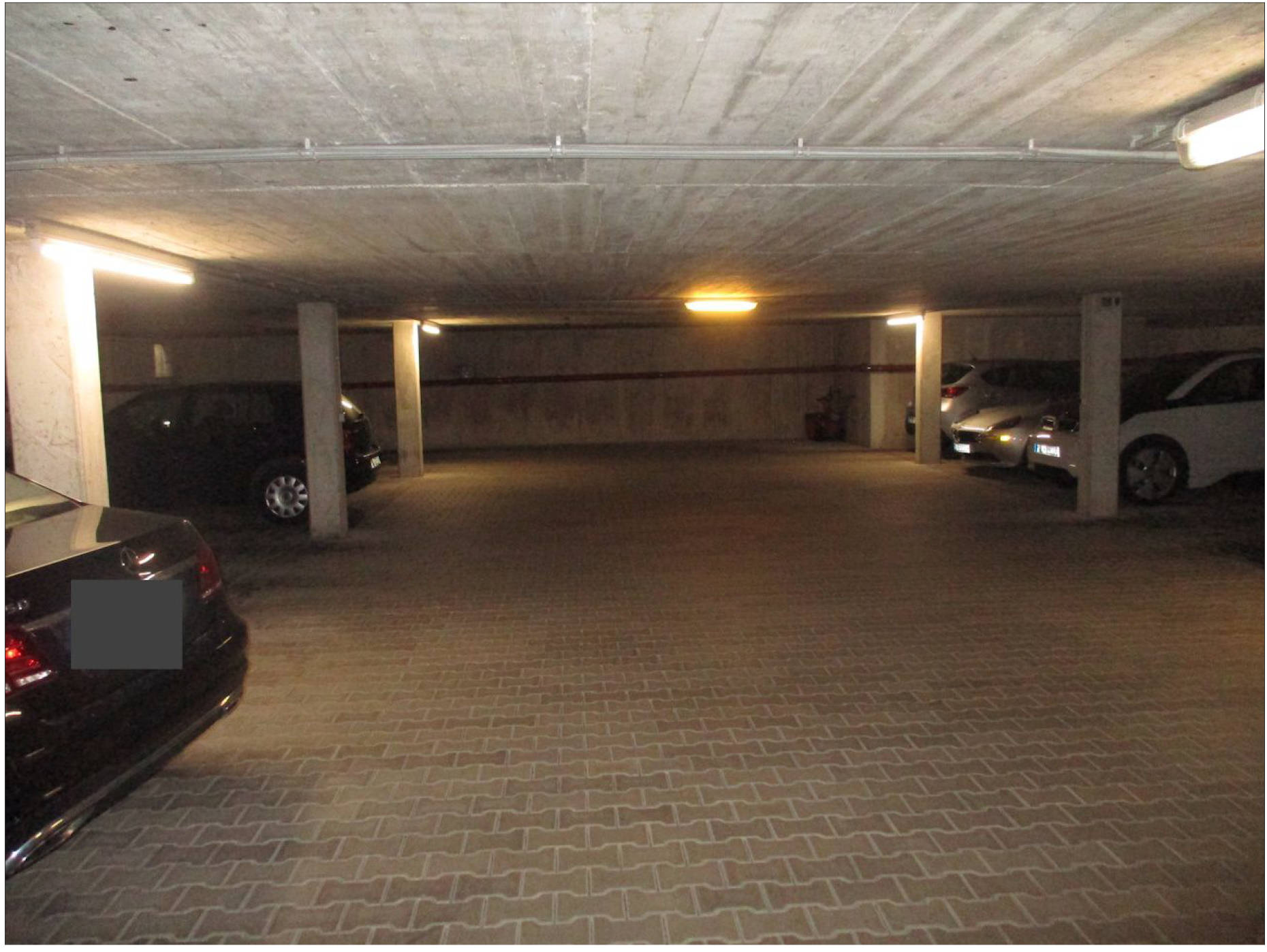 Kfz-Stellplatz (Tiefgarage) in Defreggerstraße 8 und 8a, 81545 München - Bild 2