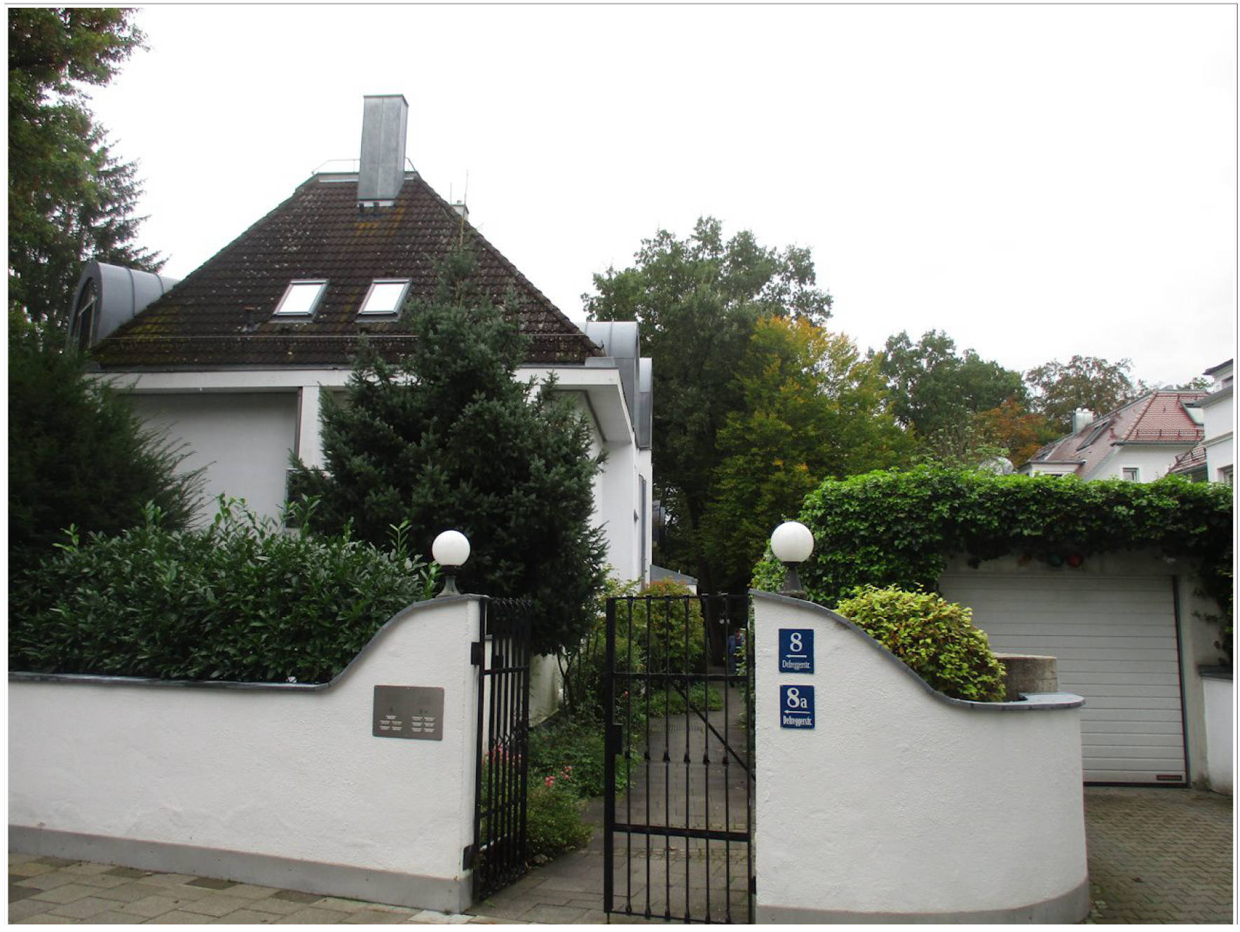 Defreggerstraße 8 und 8a, 81545 München