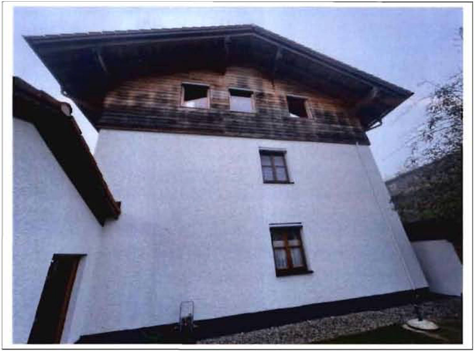 Mehrfamilienhaus in Josef-Hellmannsberger Straße 3, 84359 Simbach a. Inn