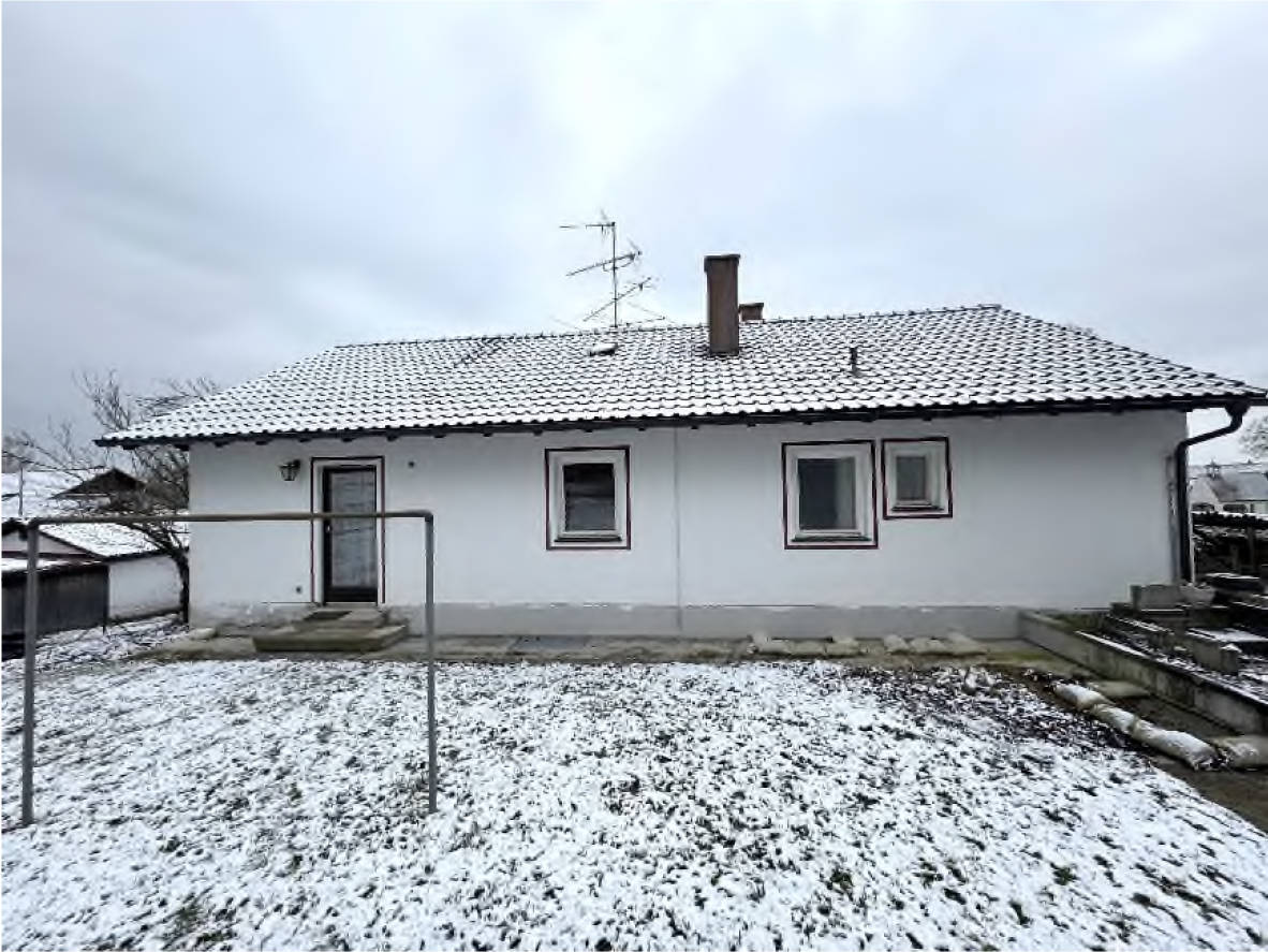 Einfamilienhaus in Sylvesterweg 11 und 13, 86874 Tussenhausen-Zaisertshofen