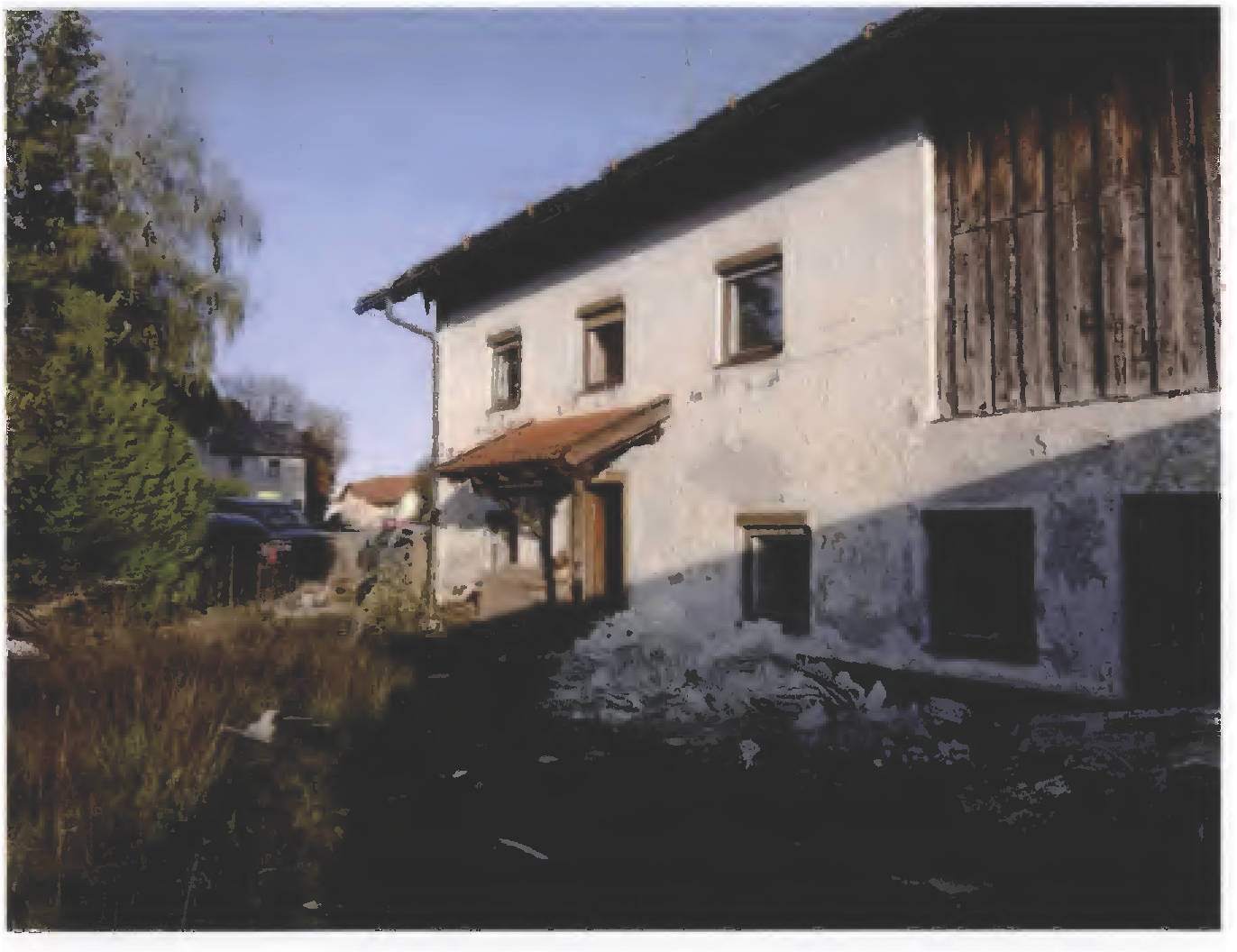 Wohnhaus mit Nebengebäuden in Trenbachstraße 8, 84478 Waldkraiburg, St. Erasmus - Bild 5