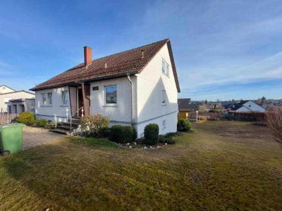 Einfamilienhaus mit Doppelgarage in Hermann-Löns-Straße 4, 95145 Oberkotzau - Bild 2