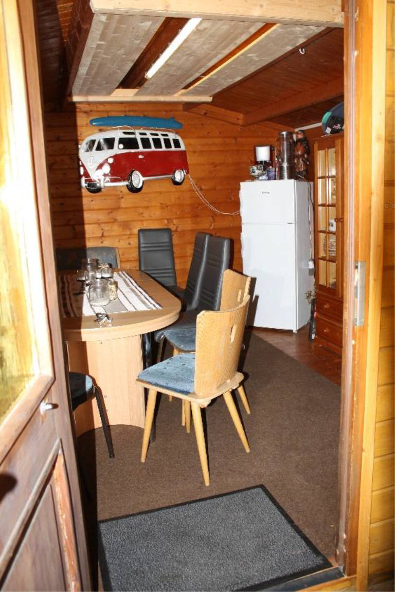 Einfamilienwohnhaus mit 4 Massiv-Garagen und Gartenhaus und Holz-Lege in Schulstraße 9, 95180 Berg - Bild 5