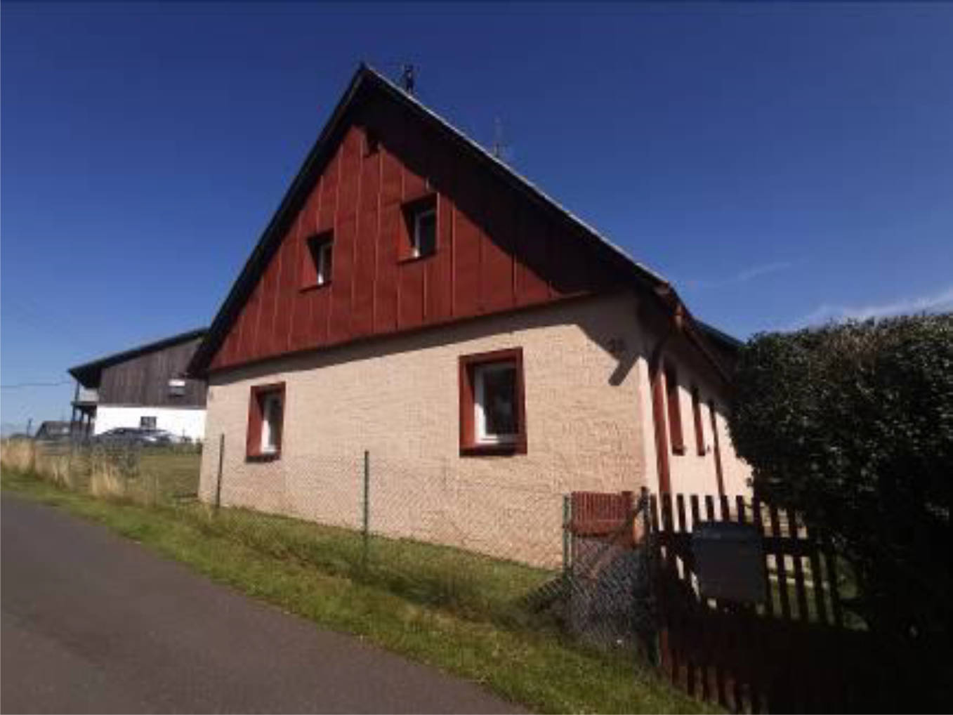 Einfamilienhaus mit Anbau und Holzgarage K 0010-2025 Erllohe 25, 00000 Nagel