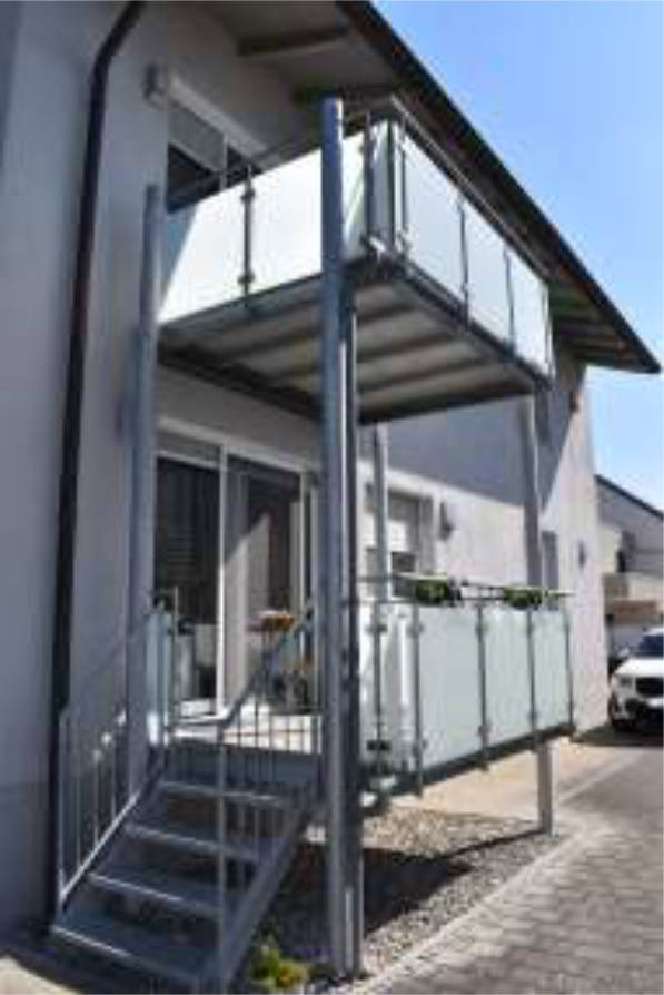 Zweifamilienhaus mit Doppelgarage u. Carport in Beilngrieser Straße 107, 85055 Ingolstadt, Oberhaunstadt - Bild 3