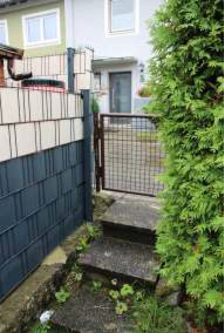 Garage, Reihenhaus in Proschwitzer Straße 5 b, 87600 Kaufbeuren, Neugablonz - Bild 2