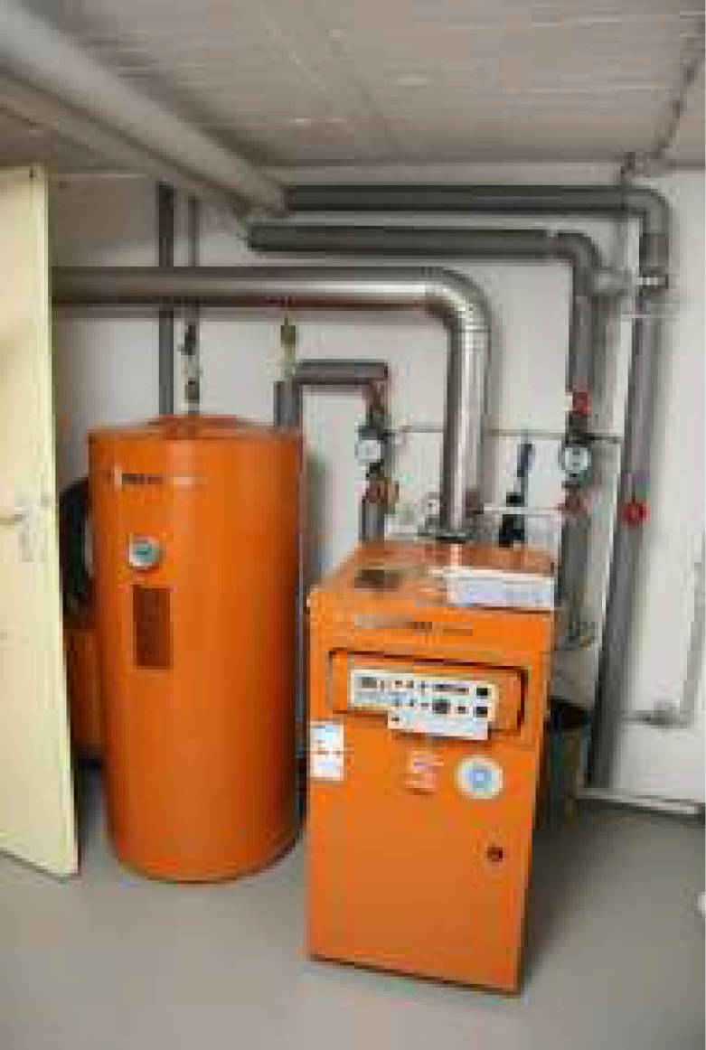Garage, Reihenhaus in Proschwitzer Straße 5 b, 87600 Kaufbeuren, Neugablonz - Bild 4