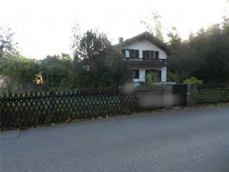 Baugrundstück mit zu liquidierenden Gebäuden in Walderinger Straße 24a, 83071 Stephanskirchen