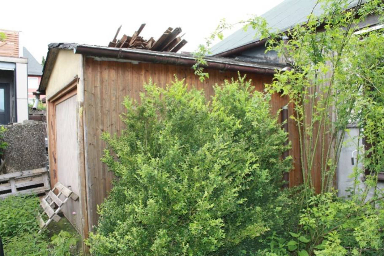 Wohnhaus, Nebengebäude, abbruchreife Garage in Geroldsgrüner Straße 6, 95131 Schwarzenbach a. Wald - Bild 4