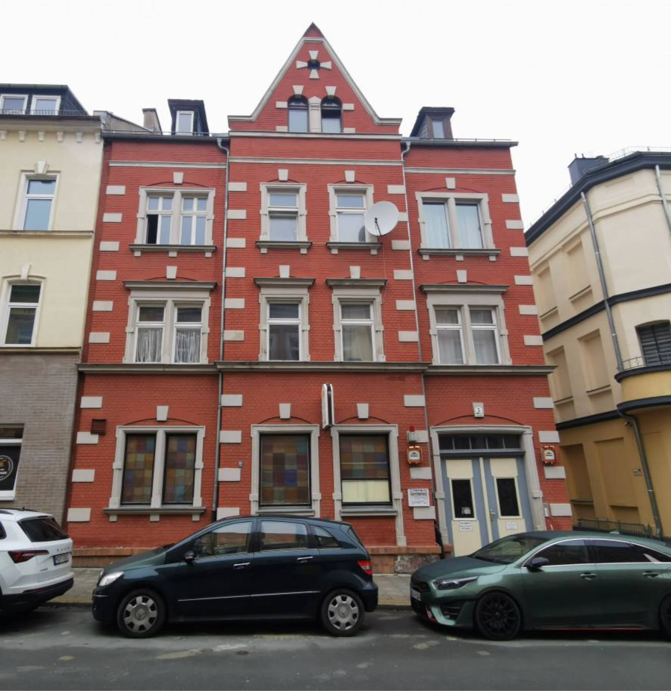 Stadt- bzw. Mehrfamilienwohnhaus K 0020-2024 Sedanstraße 5, 95028 Hof