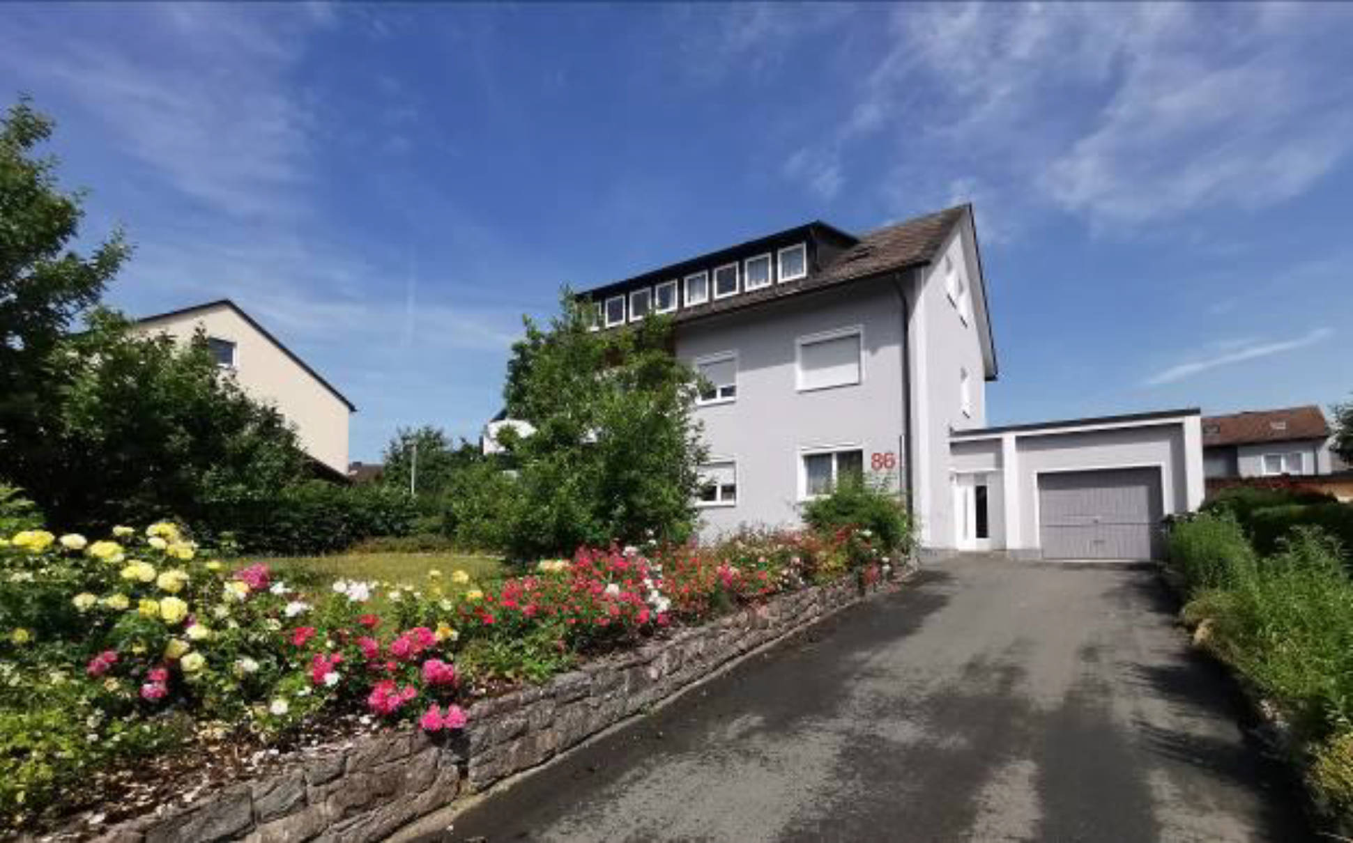 Mehrfamilienhaus mit Massivgarage und Fertiggarage K 0020-2025 Quetschenweg 86, 95030 Hof