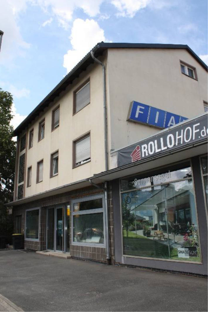 Zweifamilienwohnhaus mit Ausstellungshalle K 0028-2025 Lessingstraße 25, 95028 Hof