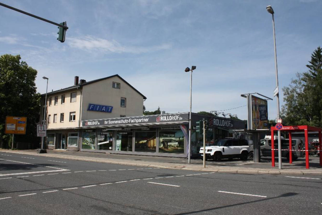 Zweifamilienwohnhaus mit Ausstellungshalle in Lessingstraße 25, 95028 Hof - Bild 5