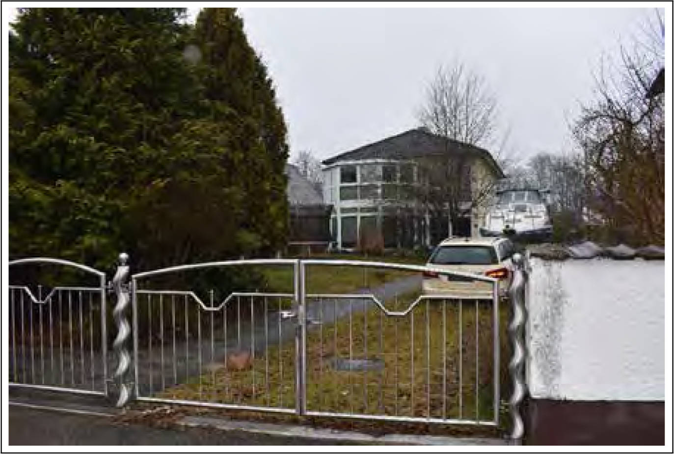 Zweifamilienhaus mit Doppelgarage in Am Pulverl 31, 85051 Ingolstadt