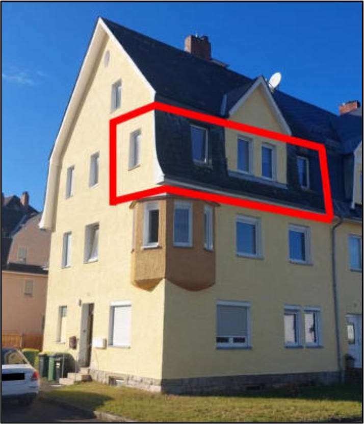 Wohnung im 2. Obergeschoß samt Kellerraum und Bodenkammer; in Herzogstraße 19, 95100 Selb