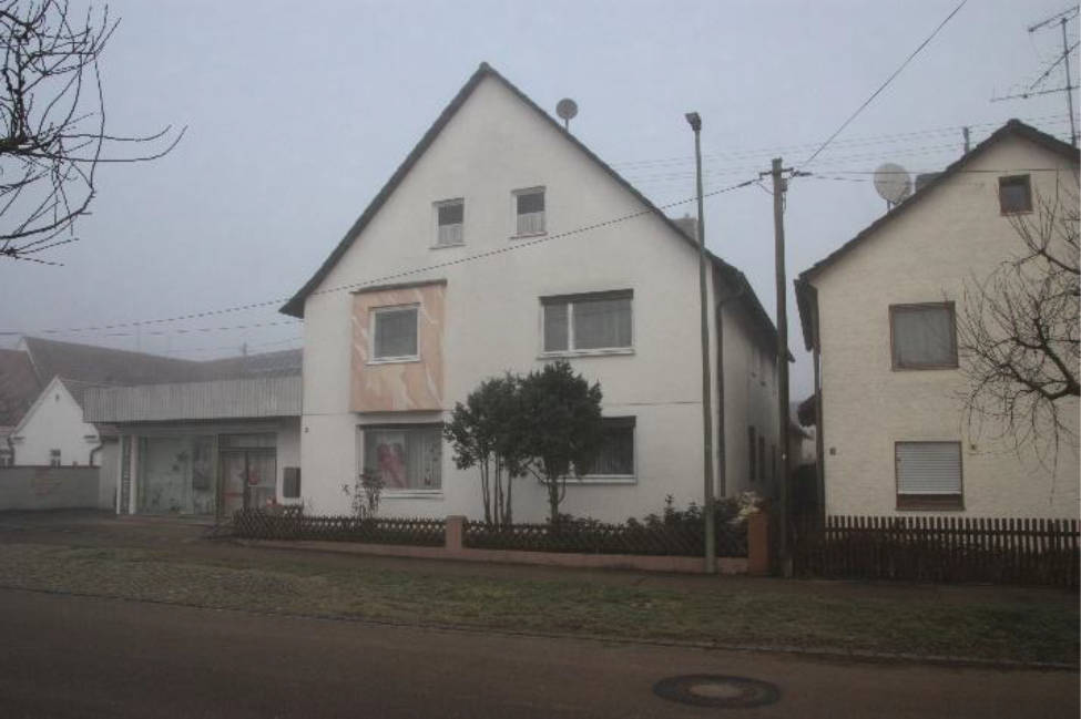 Einfamilienhaus in Donaustraße 2, 89434 Blindheim