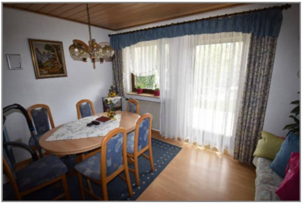Zweifamilienhaus mit Doppelgarage in Oberzell Hs.Nr. 39, 85122 Hitzhofen, Oberzell - Bild 3